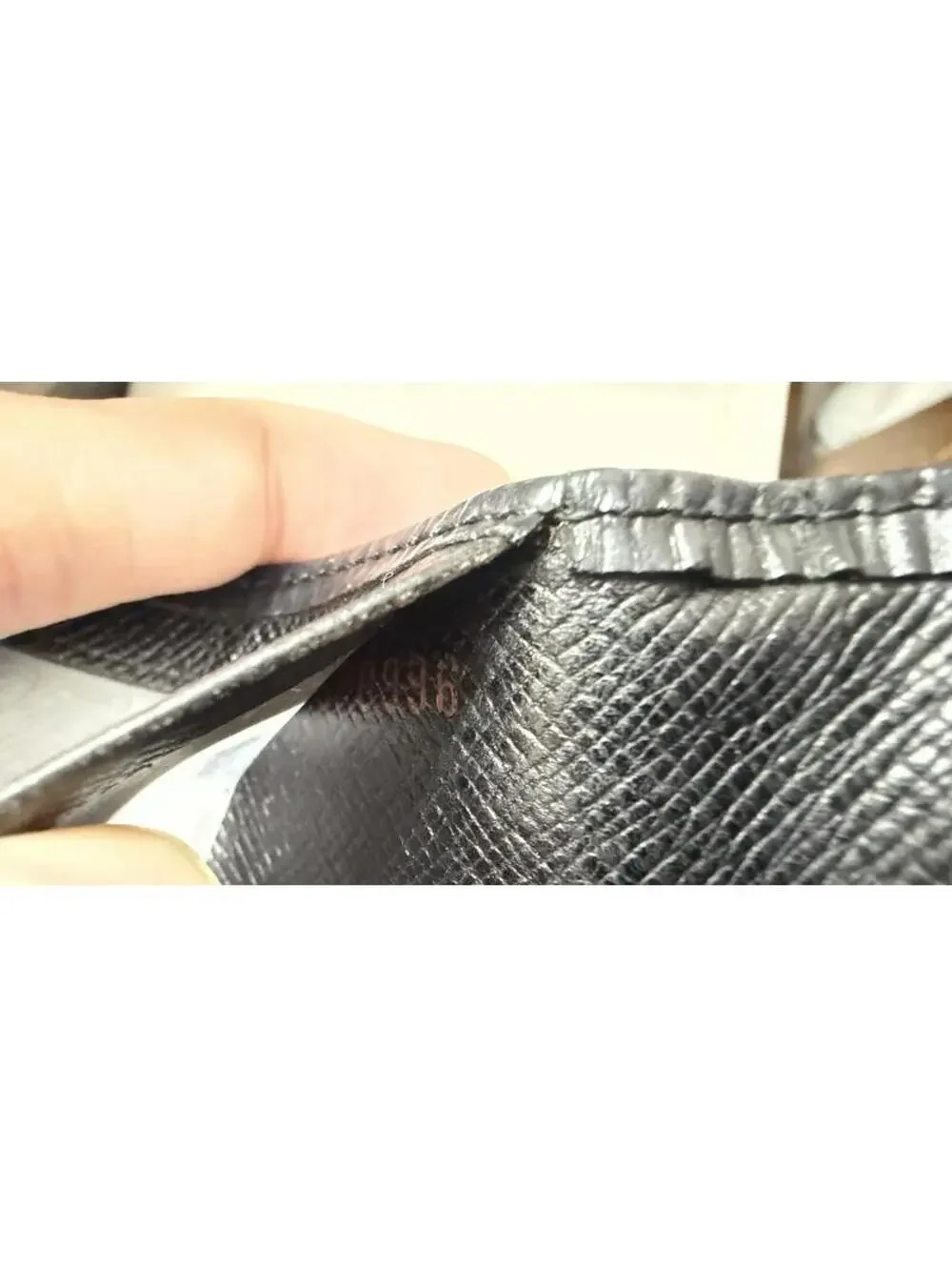 Authentic Louis Vuitton LV Card Wallet Epi Leather Bifold Vintage